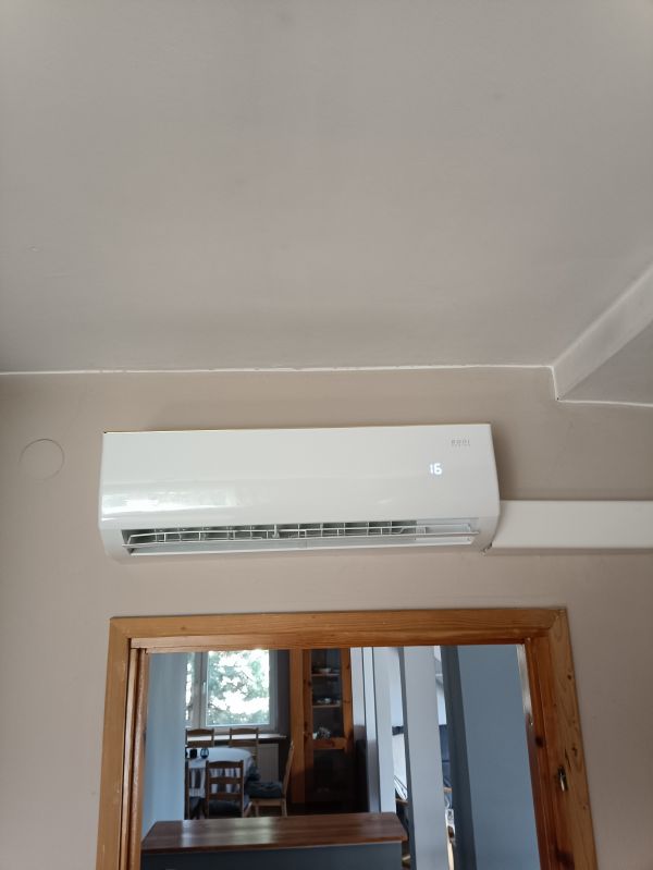 Montaż klimatyzacji Rotenso Roni 5kw i 3,5kw- Katowice Kostuchna