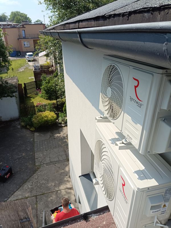 Montaż klimatyzacji Rotenso Roni 5kw i 3,5kw- Katowice Kostuchna