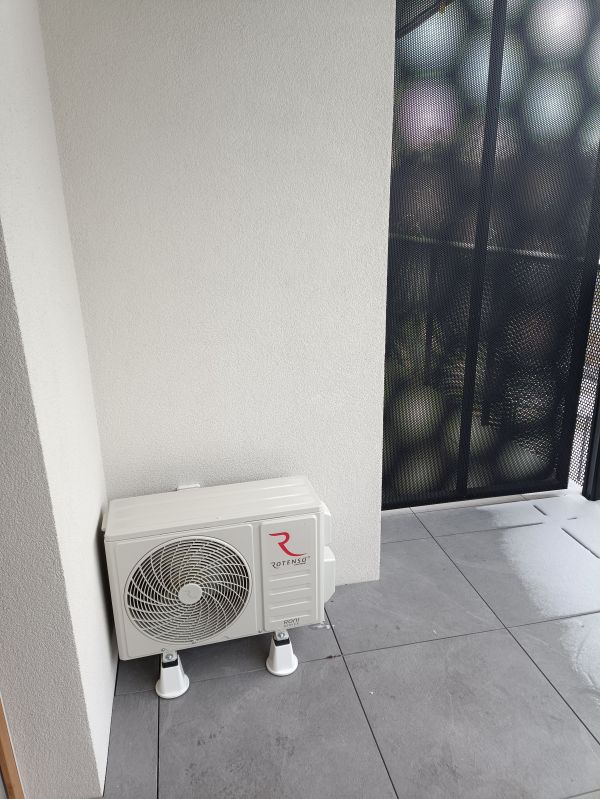 Montaż klimatyzacji na osiedlu Franciszkańskim w Katowicach