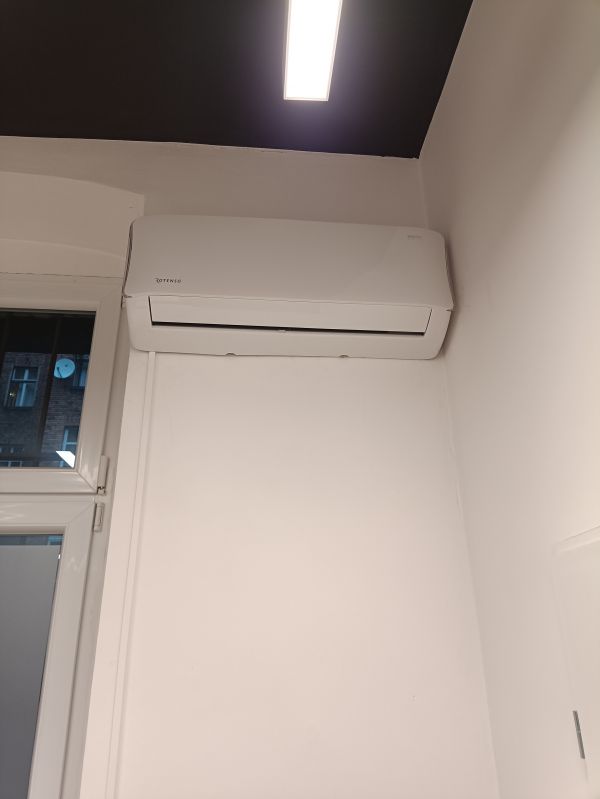 Montaż klimatyzacji do grzania w sklepie w Katowicach